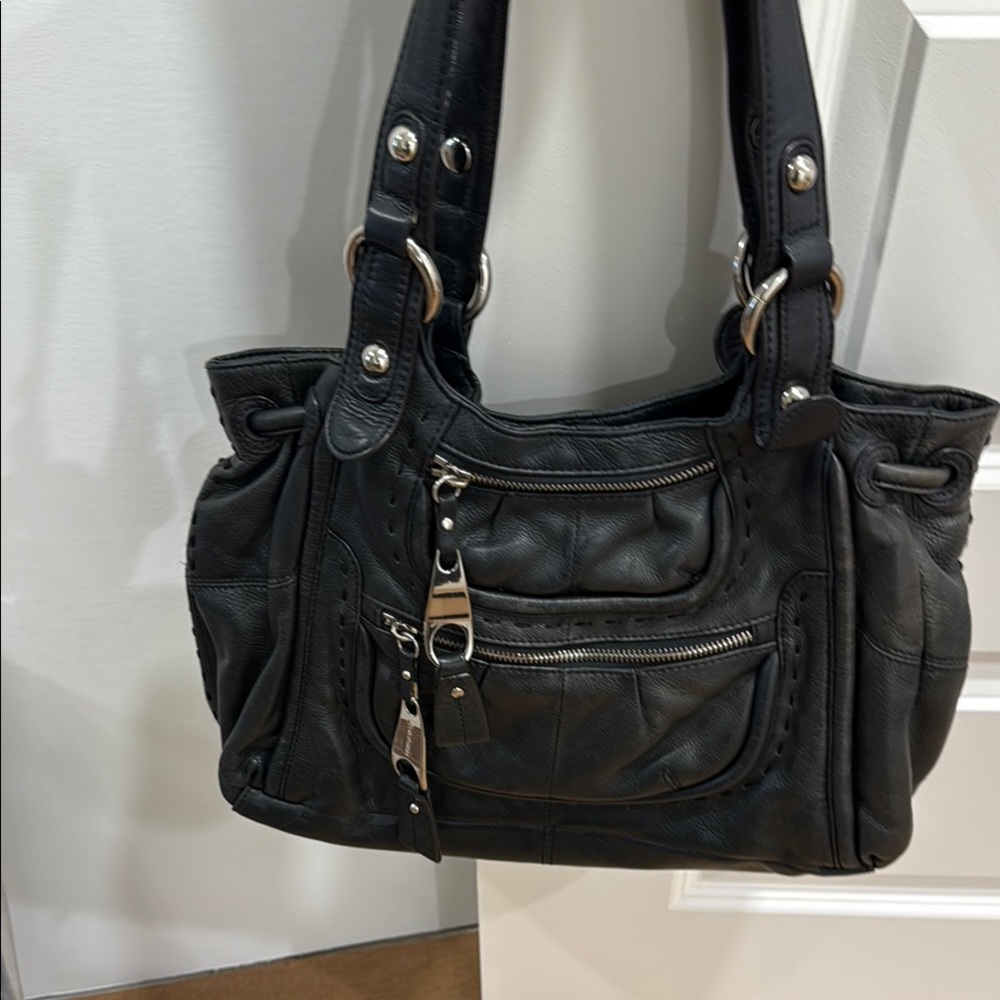 B Makowsky Black Leather Purse